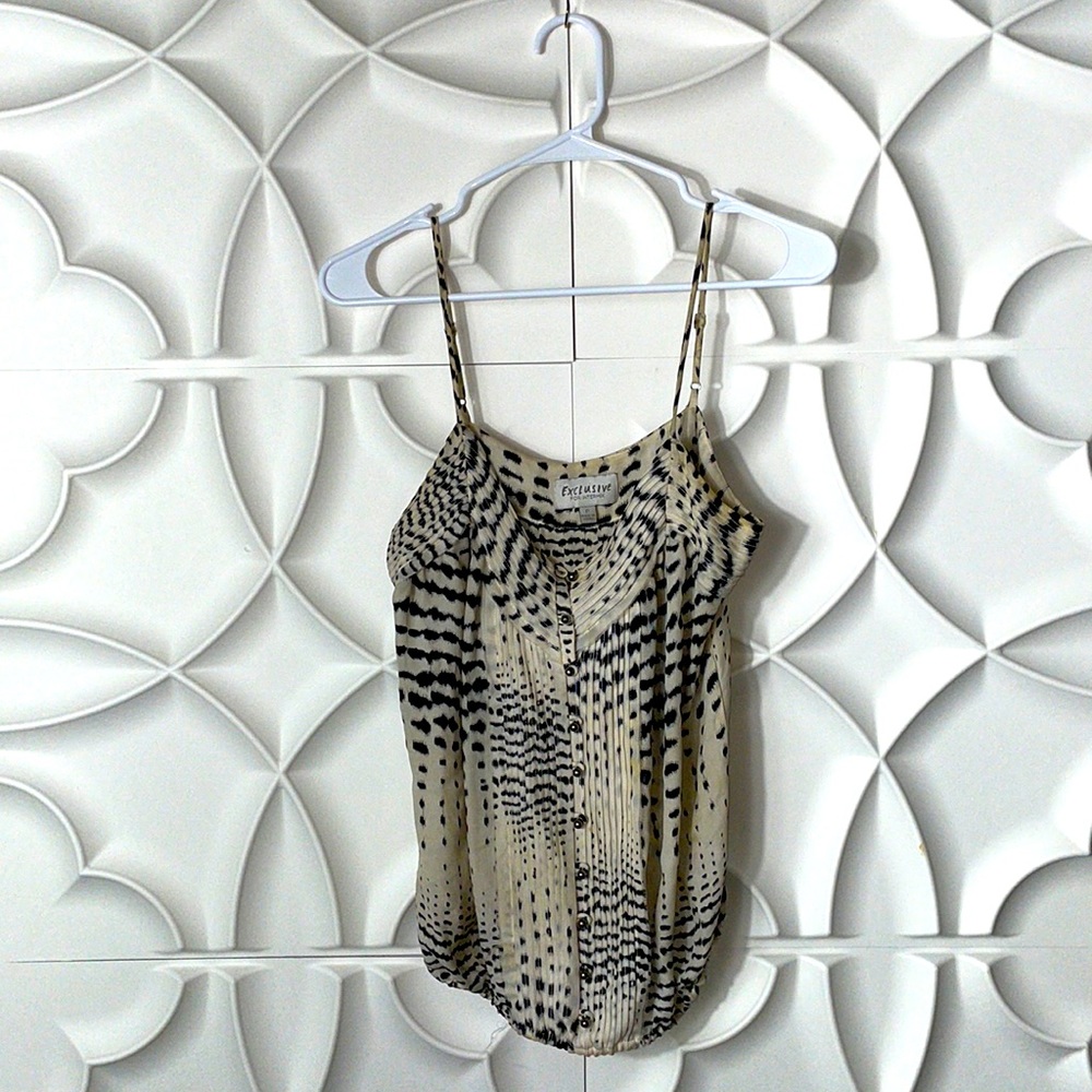 Exclusive for Intermix animal print tank top size P.    WW
